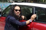 Kailash Kher at the Song Launch Of Vote Do For Movie Blue Mountains on 29th March 2017 (15)_58dcd113999b6.JPG
