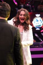  Sonakshi Sinha To Promote Noor & Nach Baliye On The Set Of Dil Hai Hindustani on 31st March 2017 (54)_58df9e6db08d4.JPG