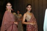 Alecia Raut at the Unveiling Of Shyamal & Bhumika�s Spring Summer 17 Collection on 31st March 2017 (6)_58dfa33aeeab3.JPG