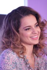 Kangana Ranaut Walk On Ramp For Lifestyle Discover The Latest Collection on 14th April 2017 (16)_58f3684a06759.JPG