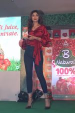 Shilpa Shetty at Launch Of B Natural Fruits Beverages on 12th April 2017 (24)_58f37352cd630.JPG