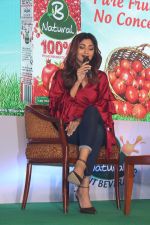 Shilpa Shetty at Launch Of B Natural Fruits Beverages on 12th April 2017 (29)_58f3735d573a1.JPG