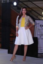 Gauhar Khan Showstopper For Spring Summer Collection on 8th May 2017 (26)_5912b3038b97f.JPG