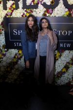 Sonam Kapoor and Rhea Kapoor launch a new clothing Brand Rheson on 12th May 2017 (1)_5916b4d662fe9.JPG