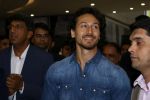 Tiger Shroff at the Launch Of Lifestyle New Store on 18th May 2017 (7)_591e895780900.JPG
