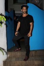 Sushant Singh Rajput Spotted At Olive Bar & Kitchen on 4th June 2017 (11)_5934f3f752385.JPG