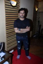 Dubbing Of Song Dil Mere Ab Kahin Aur Chal With Singer Javed Ali on 10th June 2017 (44)_593bede772f0b.JPG