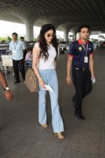Jahnavi Kapoor at the airport on 10th June 2017 (3)_593c086a1cc90.JPG