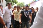 Salman Khan at I Love Mumbai Handing Over Of Public Utility Toilets on 9th June 2017 (30)_593b9d81386ca.JPG