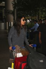 Pooja Hegde Spotted At International Airport on 12th June 2017 (4)_593e4d85009f7.JPG
