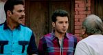 Akshay Kumar, Divyendu Sharma in Toilet Ek Prem Katha Movie Stills (2)_5940b705603cf.jpg
