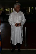 Javed Akhtar Spotted At International Airport on 16th June 2017 (3)_5944d4ea9c996.JPG