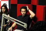 Tiger Shroff and Nidhhi Agerwal promote their upcoming film Munna Michael on Red FM on 22nd June 2017 (5)_594bd4cdcca01.JPG