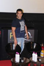 Salman Khan Being Human Joins Hands With Pvr For An Initiative on 23rd June 2016 (3)_594d2cb2233be.JPG