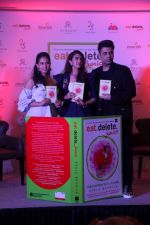 Mira Rajput, Pooja Makhija, Karan Johar at The Book Launch Of Pooja Makhija Second Book, Eat Delete Junior on 29th June 2017 (42)_5955ce2ebf48f.JPG