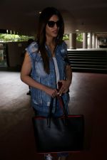 Kriti Sanon Spotted At Airport on 5th July 2017 (5)_595cbec8bdaec.JPG