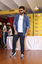 Arjun Kapoor at the Unveiling of New Song Of Mubarakan in Radio Mirchi on 6th July 2017 (264)_595e42cc1c472.JPG