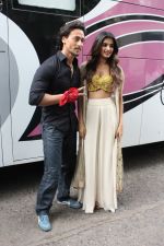  Tiger Shroff, Nidhhi Agerwal spotted promoting Munna Michael in Filmistaan on 10th July 2017 (200)_5963aa343eedc.JPG