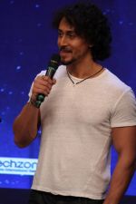 Tiger Shroff at the Launch Of Song Beparwah on the sets of The Kapil Sharma Show on 13th July 2017 (117)_59686385b225f.JPG