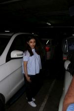 Soha Ali Khan Spotted At Airport on 19th July 2017 (9)_596f8d6a81700.JPG