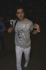 Zayed Khan Spotted At Airport on 18th July 2017 (4)_596ed83f40483.JPG