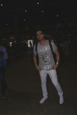Zayed Khan Spotted At Airport on 18th July 2017 (5)_596ed84015538.JPG