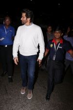Anil Kapoor Spotted At Airport on 22nd July 2017 (5)_59730cbf134d0.JPG