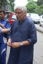 Javed Akhtar At Book Coffee Days Champagne Nights & Other Secrets on 24th July 2017 (12)_5976ea56d96fc.JPG