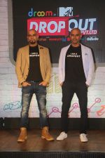 Raghu Ram, Rajiv Laxman at the Launch Of MTV New Reality Show Drop Out PVT. LTD on 26th July 2017 (12)_5978368444005.JPG