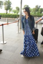 Sunny Leone Spotted At Airport on 28th July 2017 (5)_597c6ab2cd702.JPG