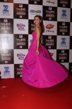 Alia Bhatt At Red Carpet Of Big Zee Entertainment Awards 2017 on 29th July 2017 (84)_597d8fd5b00eb.JPG