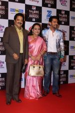 Udit Narayan, Aditya Narayan At Red Carpet Of Big Zee Entertainment Awards 2017 on 29th July 2017 (24)_597d938bacd35.JPG