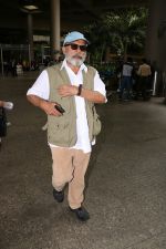 Pankaj Kapoor At International Airport on 2nd Aug 2017 (7)_5981829861053.JPG