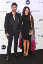Gaurav Chopra at The Red Carpet Of Vogue Beauty Awards 2017 on 2nd Aug 2017 (125)_5982a63b78a11.JPG