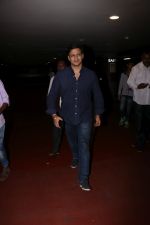 Vivek Oberoi Spotted Airport on 2nd Aug 2017 (1)_5982ad58172f1.JPG