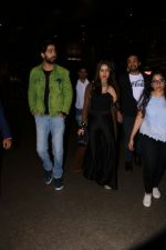 Shraddha Kapoor, Ankur Bhatia Spotted At Airport on 4th Aug 2017 (17)_5985c598644dc.JPG