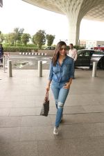 Sophie Choudry Spotted At Airport on 4th Aug 2017 (8)_5985c5ea1277a.JPG