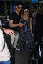 Sidharth Malhotra, Jacqueline Fernandez Spotted at Kitchen Garden on 6th Aug 2017 (36)_5988102a94a25.JPG