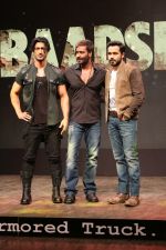 Vidyut Jammwal, Ajay Devgan, Emraan Hashmi at The Trailer Launch Of Baadshaho on 7th Aug 2017-1