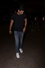 Sushant Singh Rajput Spotted At Airport on 10th Aug 2017 (11)_598c17205cbeb.JPG