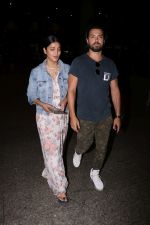 Shruti Haasan Spotted At Airport on 11th Aug 2017 (11)_598d73392ce62.JPG