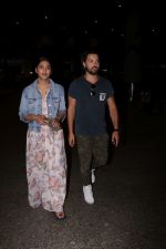 Shruti Haasan Spotted At Airport on 11th Aug 2017 (2)_598d73330785b.JPG