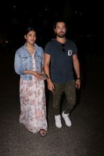 Shruti Haasan Spotted At Airport on 11th Aug 2017 (9)_598d7337607d9.JPG