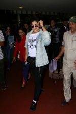 Jacqueline Fernandez Spotted At Airport on 12th Aug 2017 (11)_598f3cf95a4e4.JPG