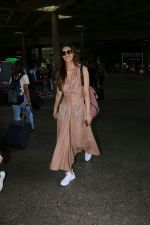 Kriti Sanon Spotted At Airport on 12th Aug 2017 (9)_598f3d00c6ceb.JPG