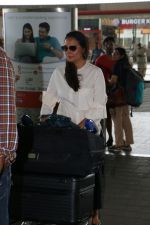 Lara Dutta Spotted At Airport on 12th Aug 2017 (3)_598f3d1174cf2.JPG
