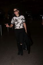 Sunny Leone Spotted At Airport on 16th Aug 2017 (12)_5995a06a94ae5.JPG