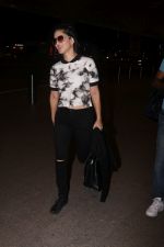 Sunny Leone Spotted At Airport on 16th Aug 2017 (21)_5995a078b044f.JPG