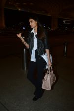Athiya Shetty Spotted At Airport on 18th Aug 2017 (7)_599853b57827c.JPG