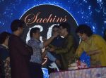 Sachin Tendulkar At Sachin Pilgaonkar Birthday Celebration on 18th Aug 2017 (13)_59984c85c0676.jpg